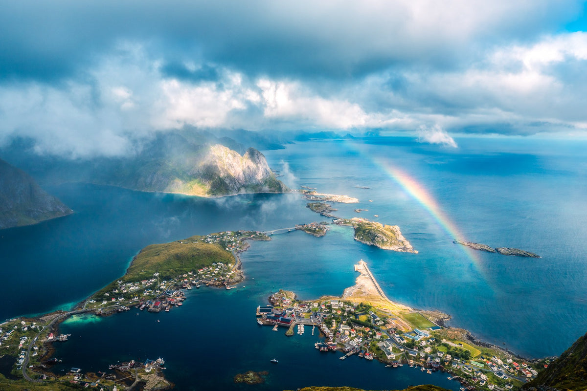 Photo Rainbow over Reinebringen, Lofoten