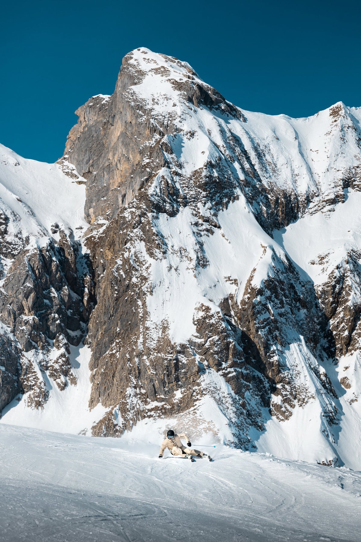 Photo Skier Below the Zürser Seekopf, Arlberg