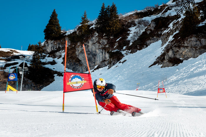 Race training through a giant slalom gate