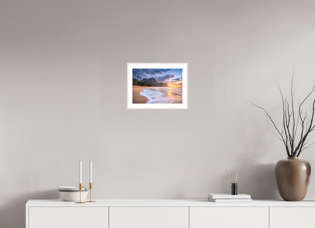 Sunset Waves at Tunnels Beach, Kauai, 30 x 20 cm, framed Weiß