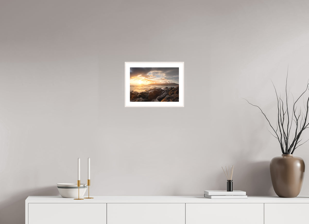 Sunset over Ushuaia, Argentine Patagonia, 30 x 20 cm, framed Weiß