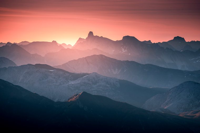 Sunrise at the Mohnenfluh, Lech, 2019